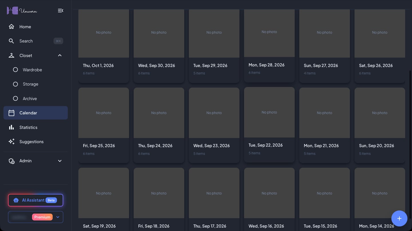 The outfit calendar, one card per day with the number of garments worn